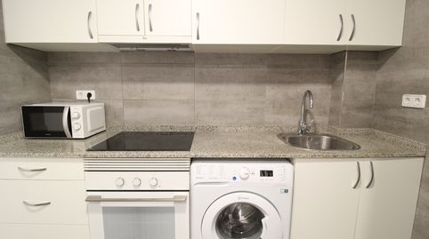 Foto 3 de Piso de alquiler en Plaça de Mossèn Clapés, Sant Andreu de Palomar, Barcelona Capital