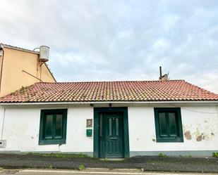 Vista exterior de Casa o xalet en venda en Oleiros