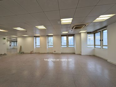 Büro mit Aufzug zum Verkauf in diagonal 523