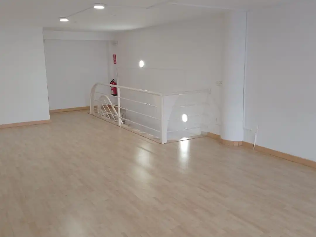 Local comercial de lloguer a Carrer de Vilamar 88, imagen 13