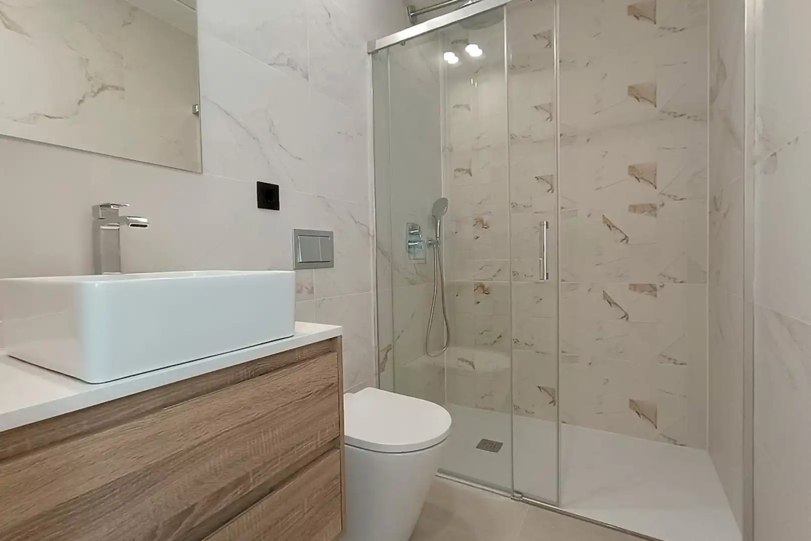 Bany de Casa o xalet en venda en Benijófar amb Aire condicionat, Calefacció i Jardí privat