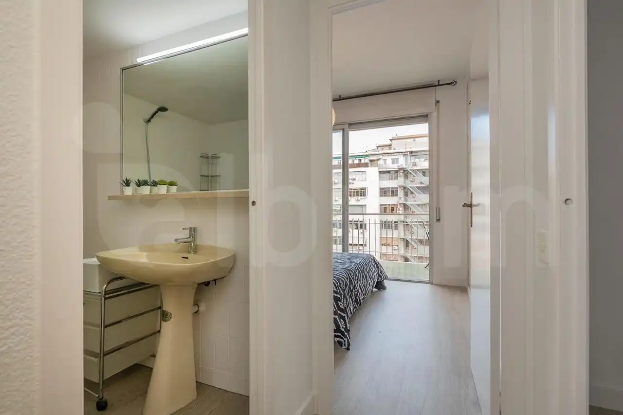 Bedroom of Flat for rent in Barcelona  with Heating, Parquet flooring and Terrace