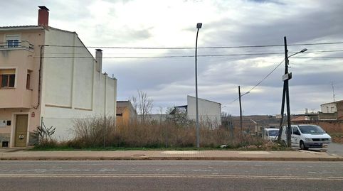 Solar urbano en esquina de 346 m2 en San Antonio de Requena