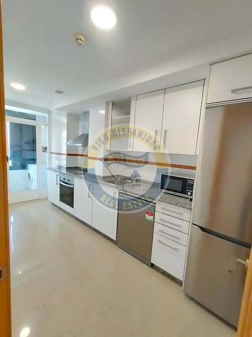 Kitchen of Flat for sale in Vigo   with Heating and Storage room
