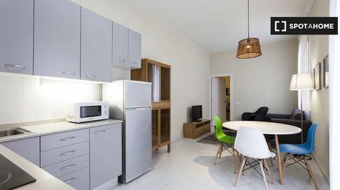 Foto 2 de Piso de alquiler en Vila de Gràcia, Barcelona Capital