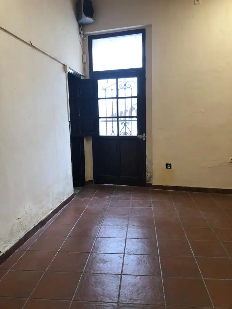 Piso en venta en Calle ARMIÑAN, Casco Histórico