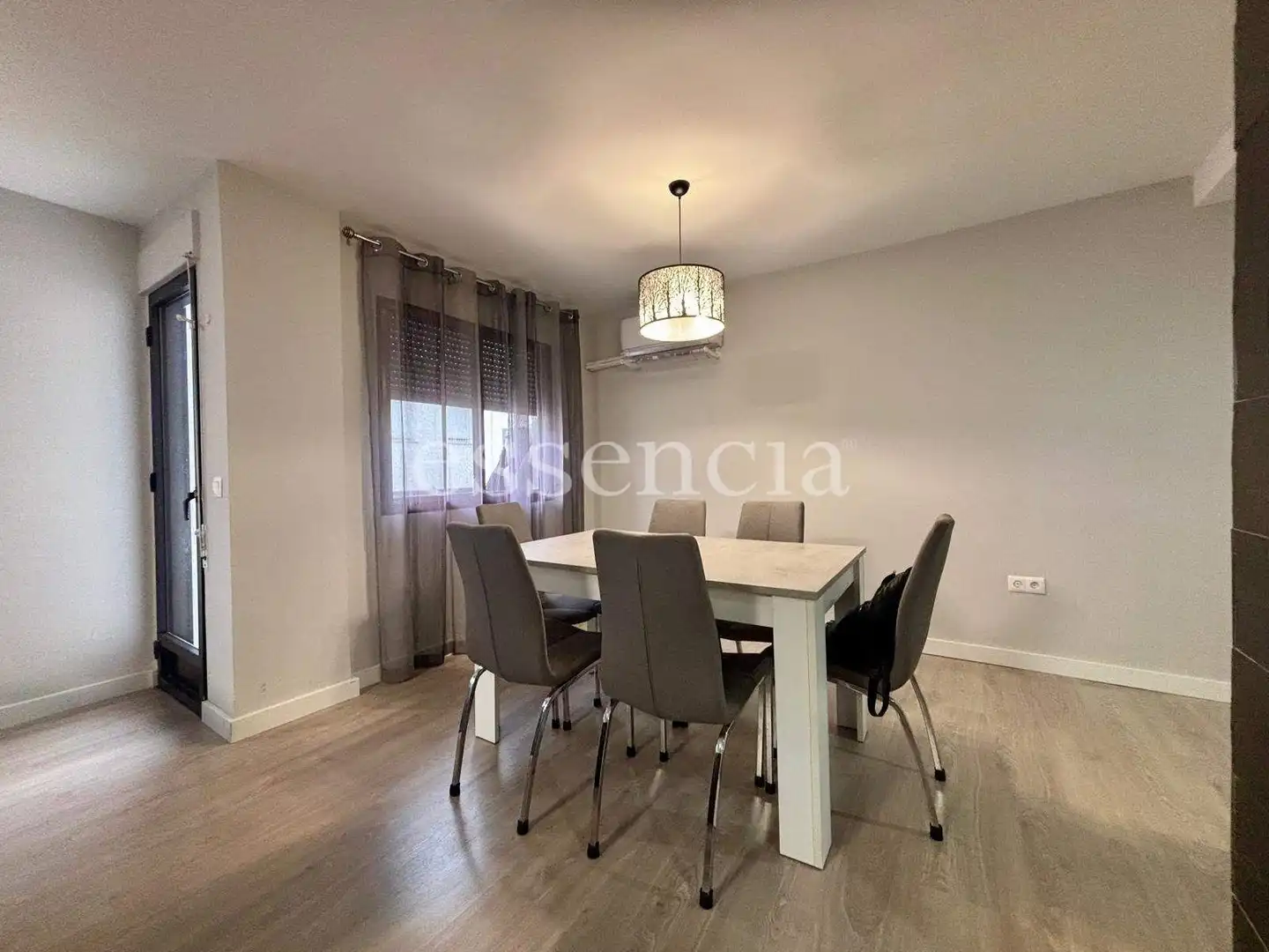 Dining room of Flat for sale in Gandia  with Air Conditioner and Balcony