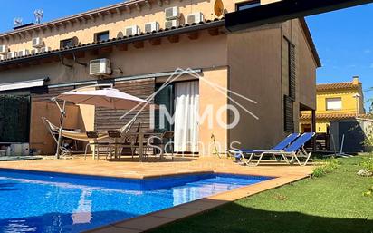 Exterior view of House or chalet for sale in Vilamacolum  with Air Conditioner, Terrace and Swimming Pool