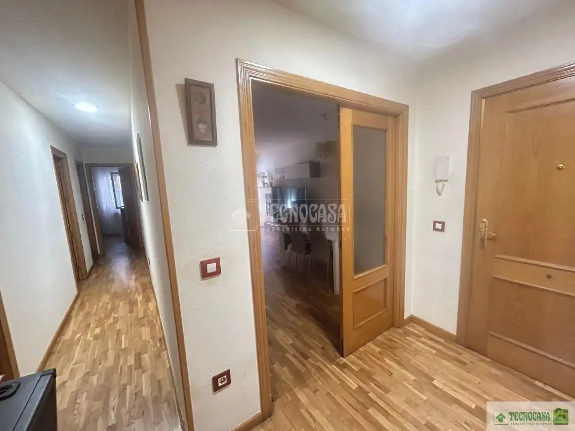 Piso en venta en Ciudad Real con Aire acondicionado, Calefacción y Piscina comunitaria
