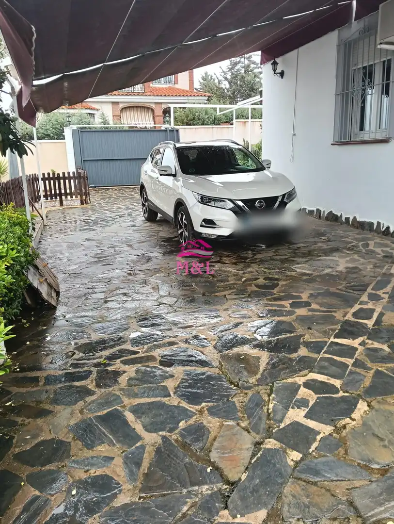 Parking of Houses for sale in Mérida  with Air Conditioner, Heating and Swimming Pool