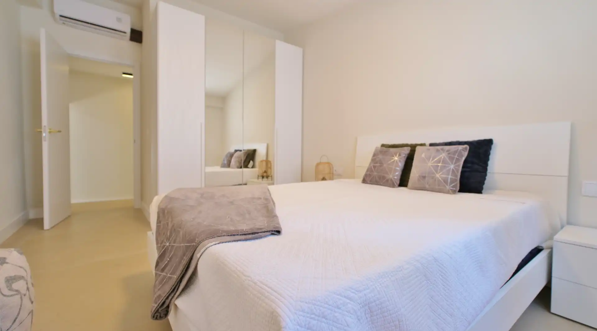 Bedroom of Houses for rent in Sagunto / Sagunt  with Air Conditioner, Heating and Private garden