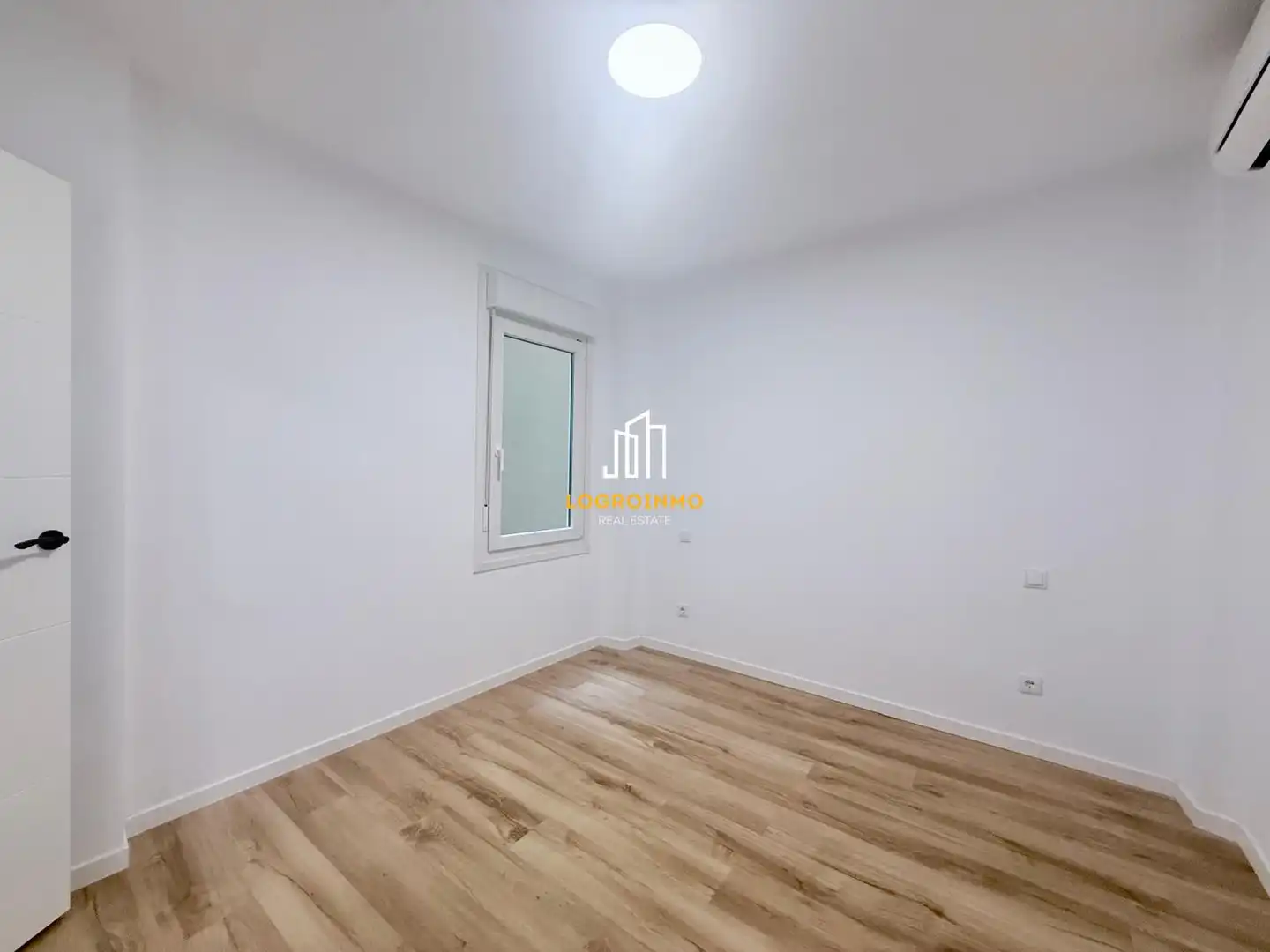 Habitación de Piso en venta en  Logroño con Aire acondicionado, Calefacción y Parquet