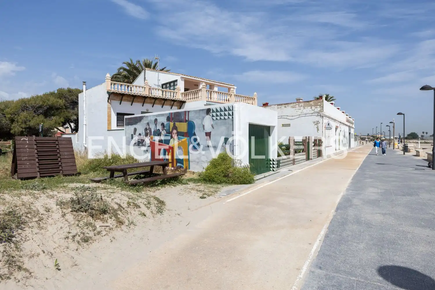 Außenansicht von Wohnung zum Verkauf in Valencia mit Klimaanlage, Heizung und Terrasse