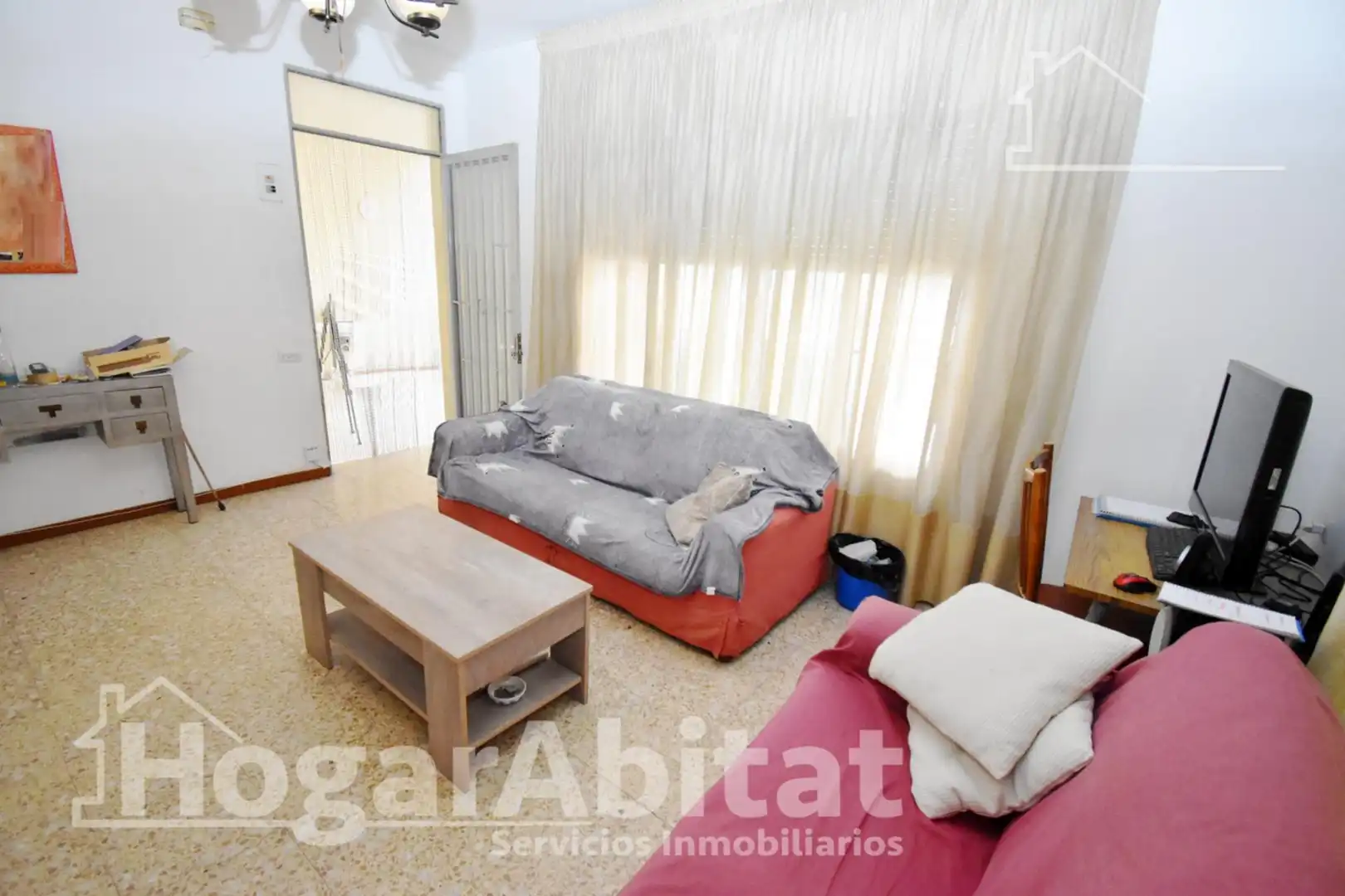 Sala d'estar de Casa adosada en venda en Oropesa del Mar / Orpesa amb Terrassa, Traster i Moblat