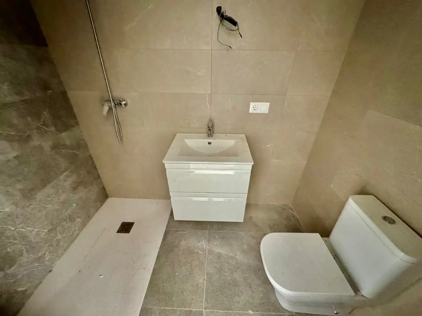 Bathroom of Attic for sale in Fuengirola  with Air Conditioner and Balcony