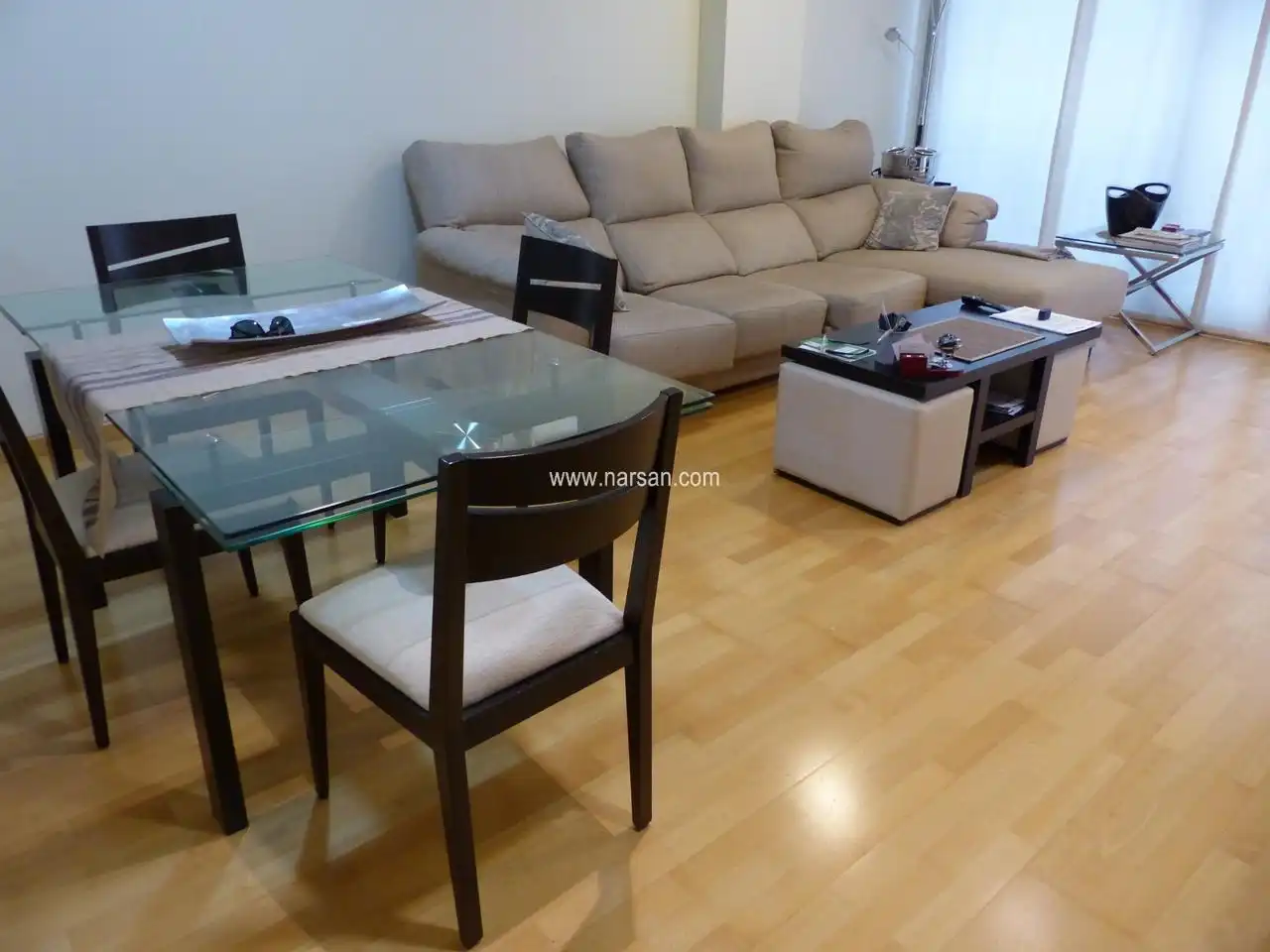 Sala d'estar de Pis en venda en Castellón de la Plana / Castelló de la Plana amb Aire condicionat, Terrassa i Moblat