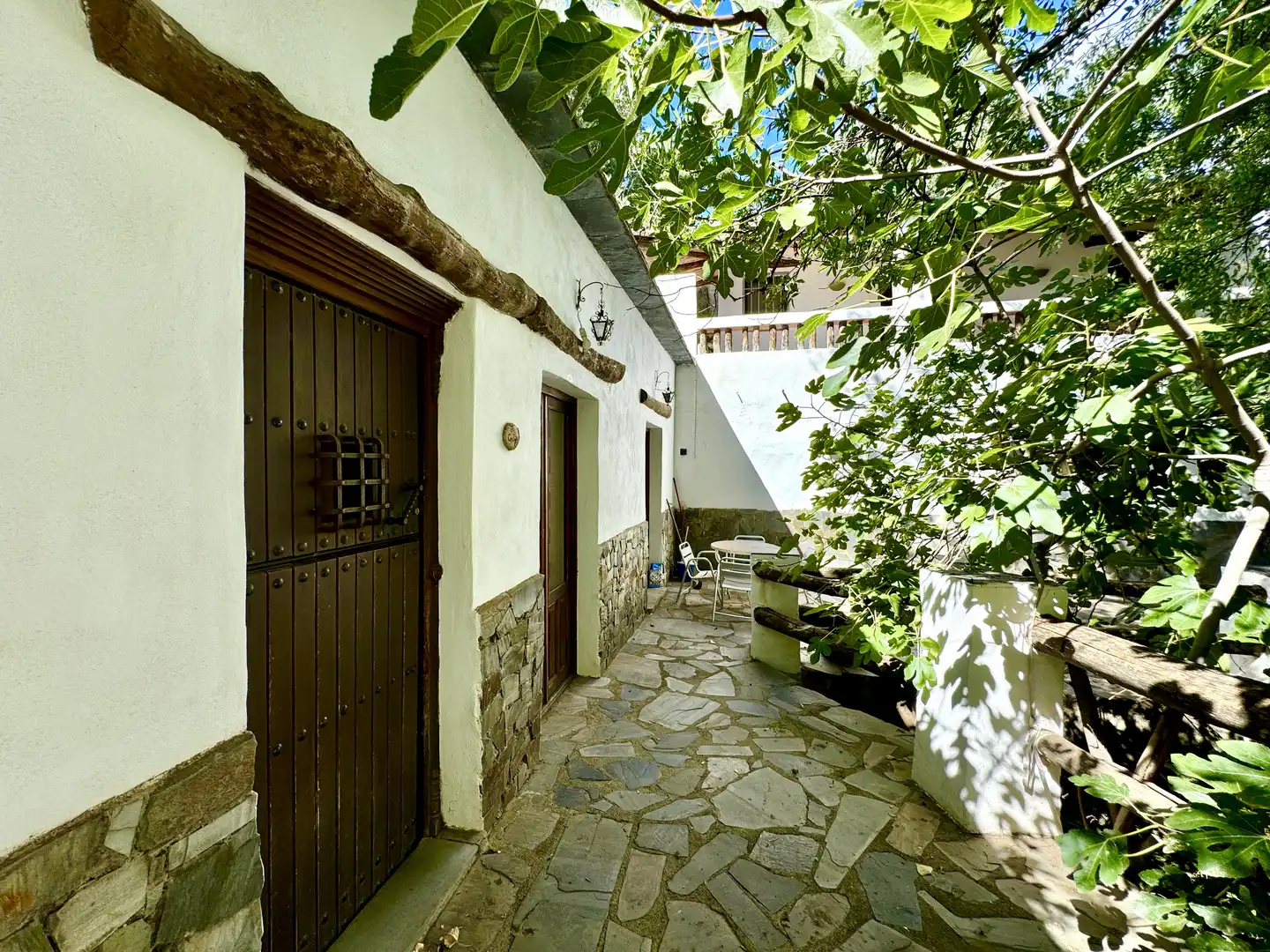 Vista exterior de Terreno en venta en Alpujarra de la Sierra