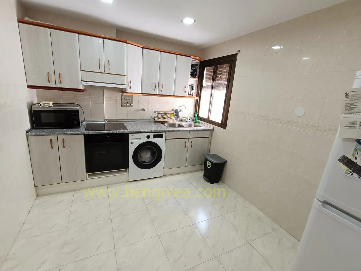 Küche von Wohnung zum Verkauf in Santurtzi  mit Abstellraum und Balkon