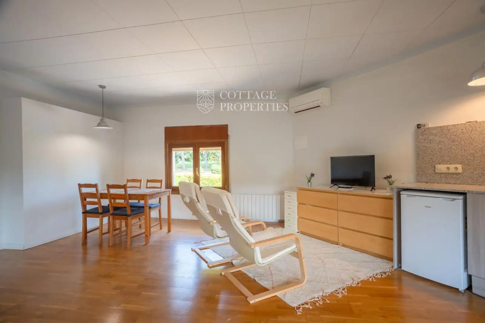 Sala de estar de Finca rústica en venta en Vilademuls con Aire acondicionado, Calefacción y Piscina