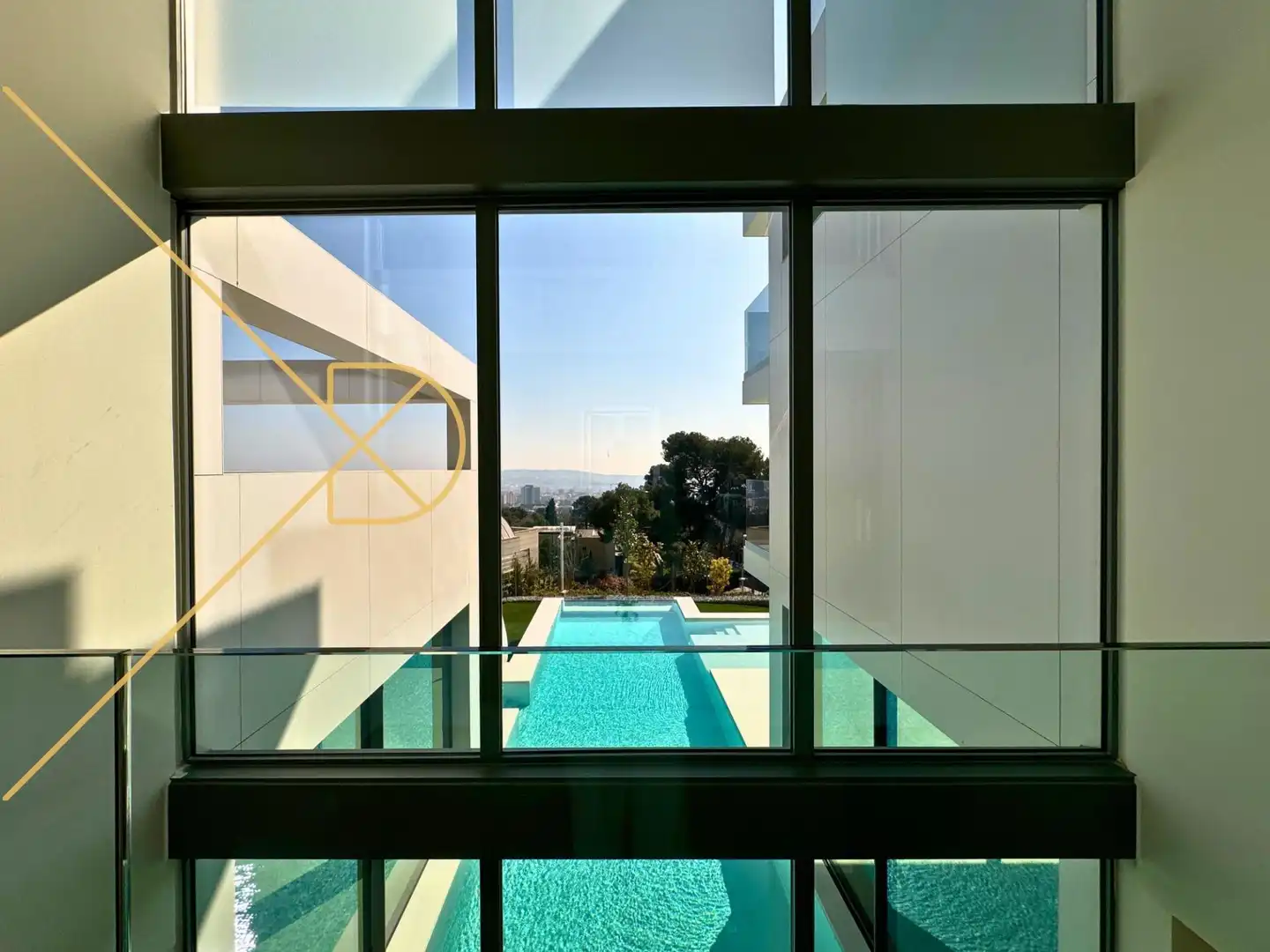Piscina de Casa o chalet en venta en Barcelona con Aire acondicionado, Calefacción y Jardín privado