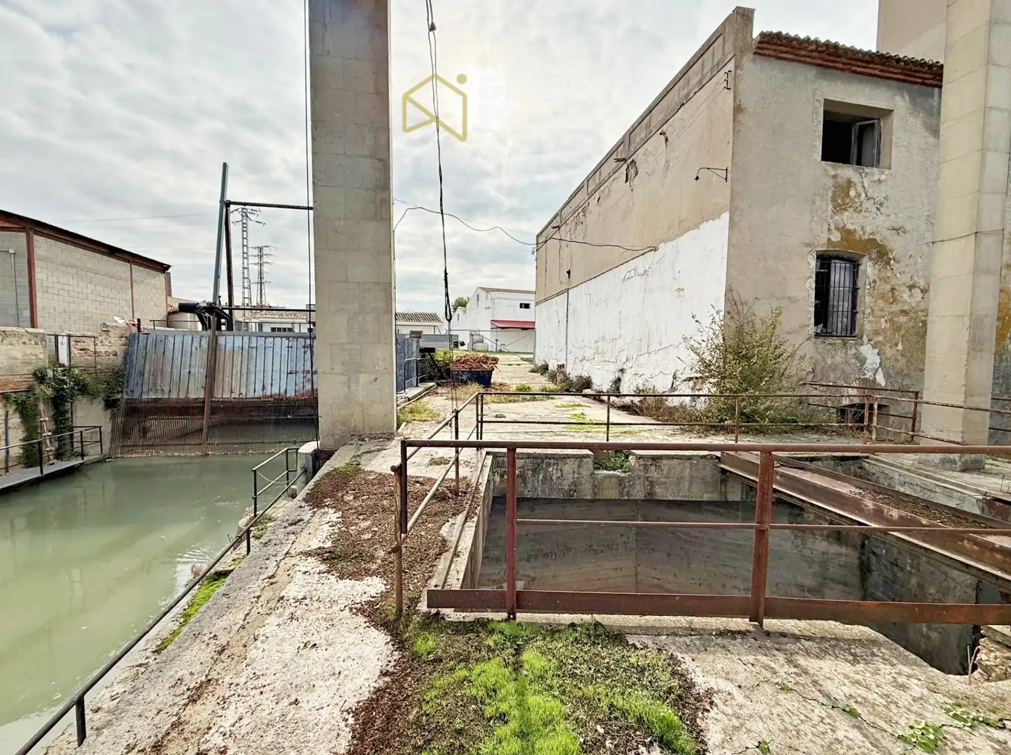 Industrial buildings for sale in Aranjuez