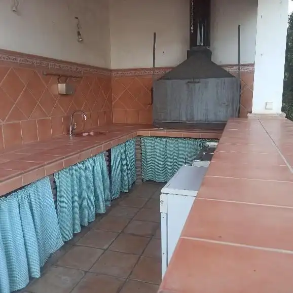 Cuina de Finca rústica en venda en Almodóvar del Río amb Aire condicionat, Piscina i Alarma