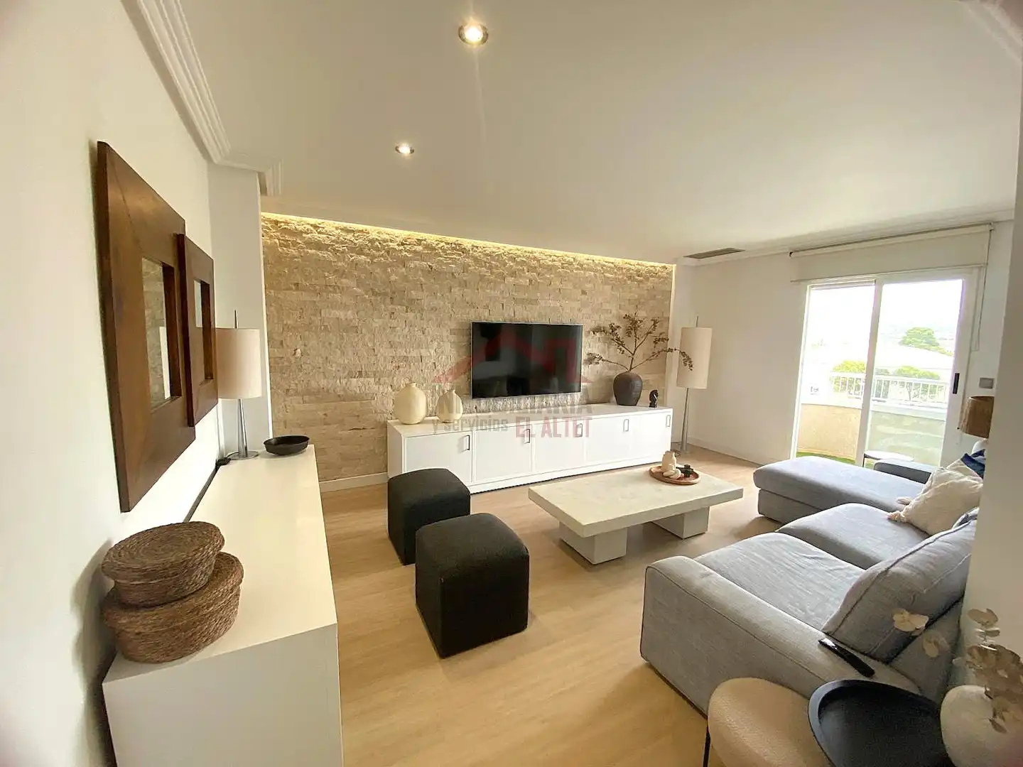Wohnzimmer von Wohnung zum Verkauf in Elche / Elx mit Klimaanlage, Heizung und Ofen