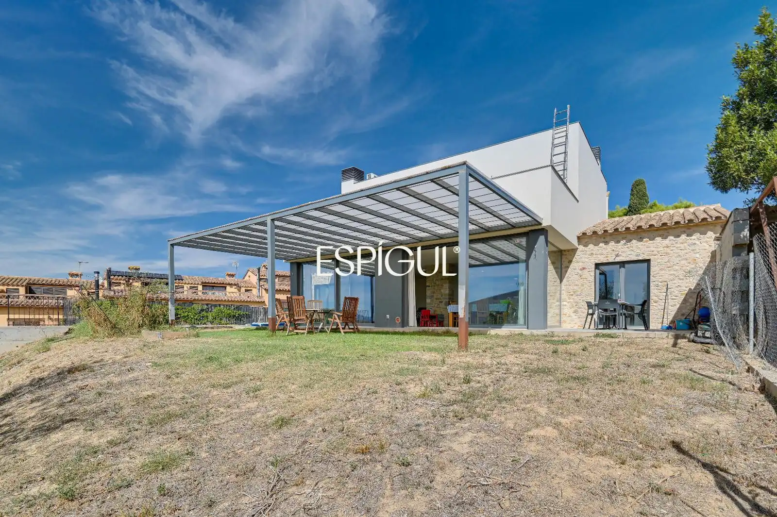Casa amb terrassa en venda a Puig El, imagen 2