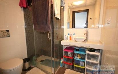 Bathroom of Apartment for sale in Torrevieja  with Air Conditioner, Terrace and Swimming Pool