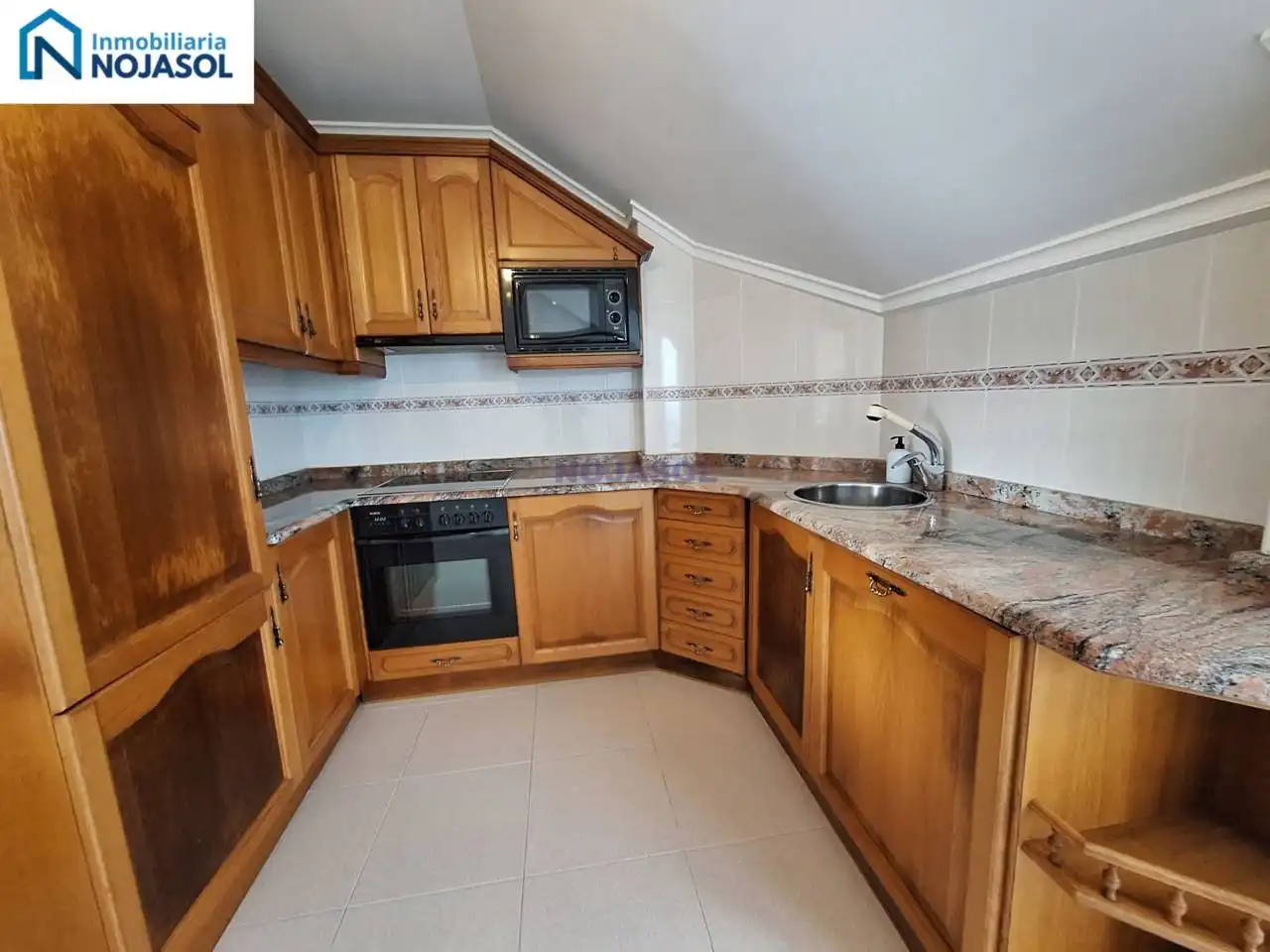 Cocina de Apartamento en venta en Meruelo con Calefacción, Terraza y Amueblado