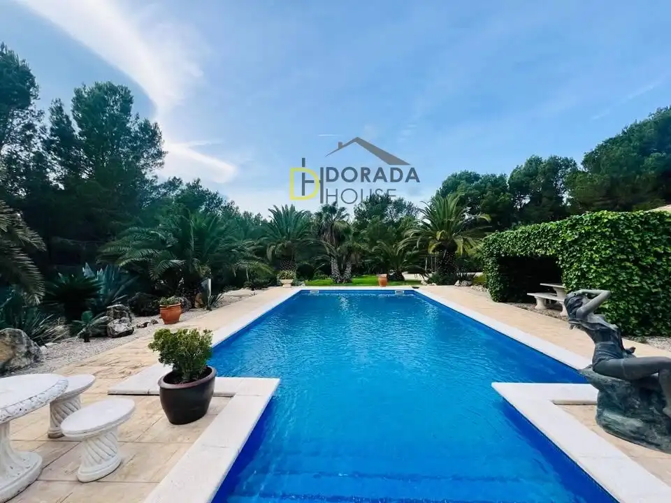 Villa con piscina in vendita a Carrer BOLETS, imagen 2
