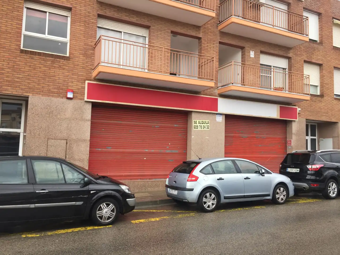 Business premises to rent in Carrer Alcalde Marian Fonts 1b