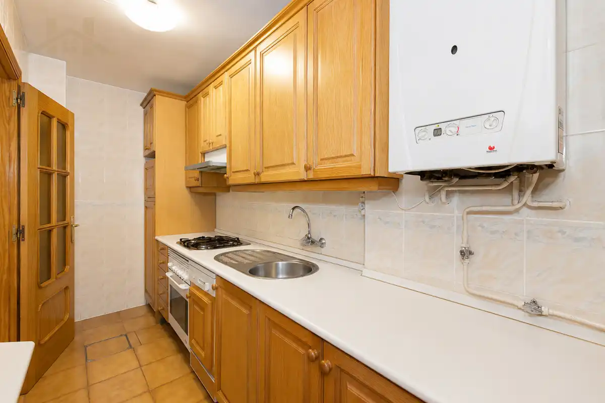 Cocina de Dúplex en venta en Manzanares El Real con Calefacción, Amueblado y Piscina comunitaria