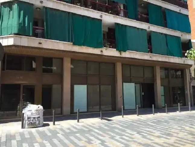 Local de alquiler en C/ Víctor Balaguer, La Salut