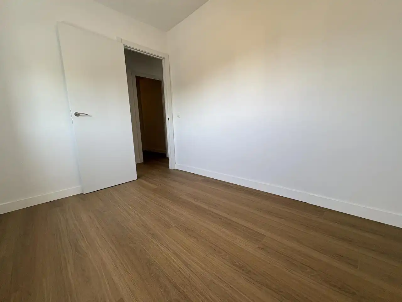 Schlafzimmer von Wohnung zur Miete in Madrid mit Klimaanlage und Heizung