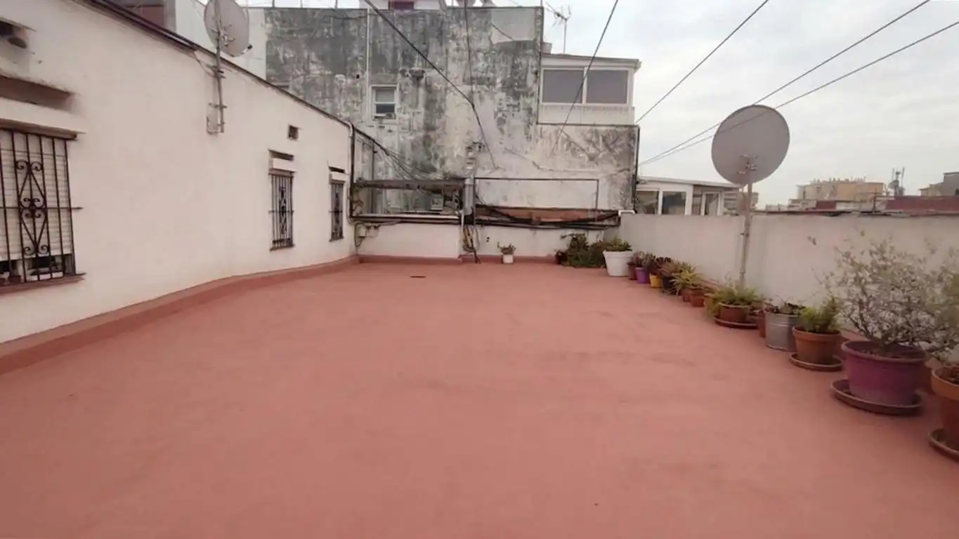 Terraza de Piso en venta en L'Hospitalet de Llobregat con Aire acondicionado y Calefacción