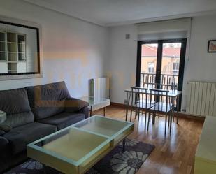 Living room of Flat for sale in Salamanca Capital  with Balcony