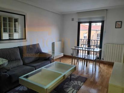 Living room of Flat for sale in Salamanca Capital  with Balcony