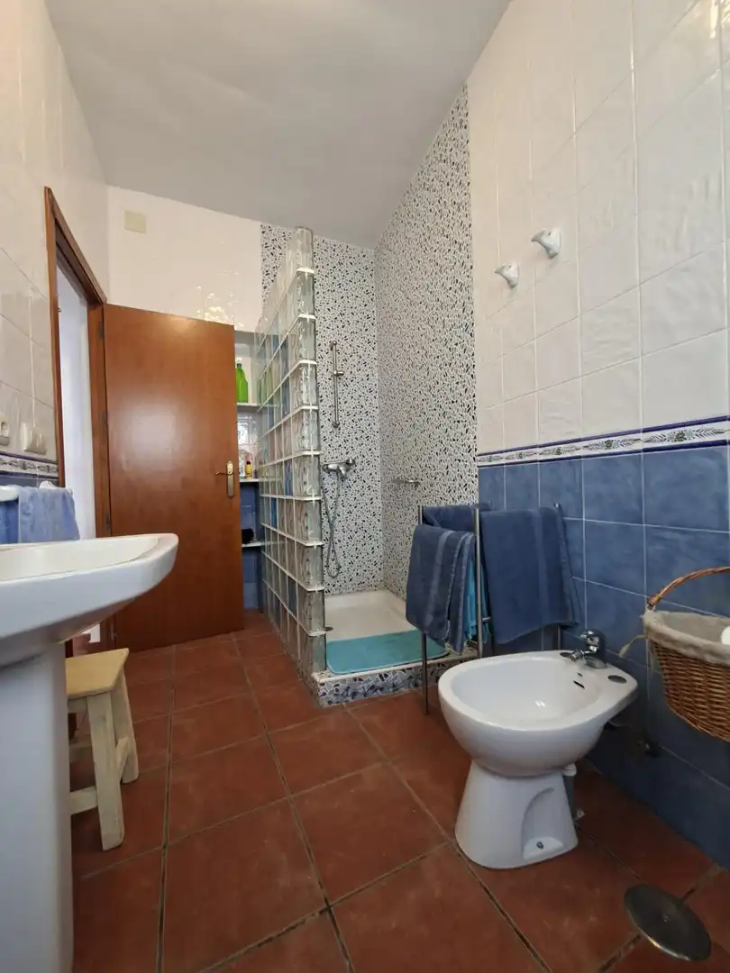 Baño de Casa o chalet en venta en Alanís con Terraza, Trastero y Amueblado