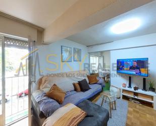 Living room of Flat for sale in  Madrid Capital