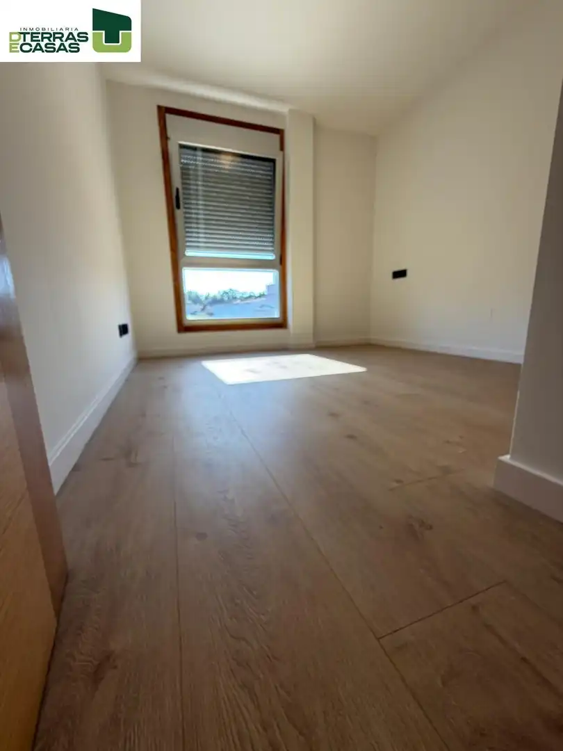 Schlafzimmer von Wohnung zum Verkauf in A Illa de Arousa 