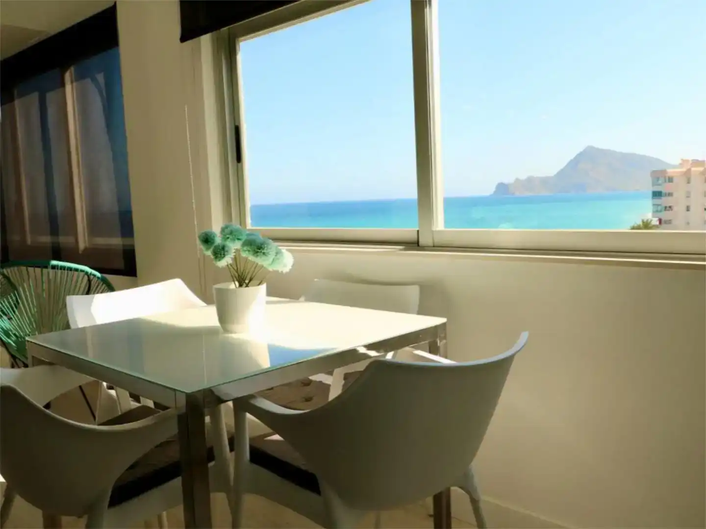 Menjador de Apartament de lloguer en Altea amb Aire condicionat i Balcó