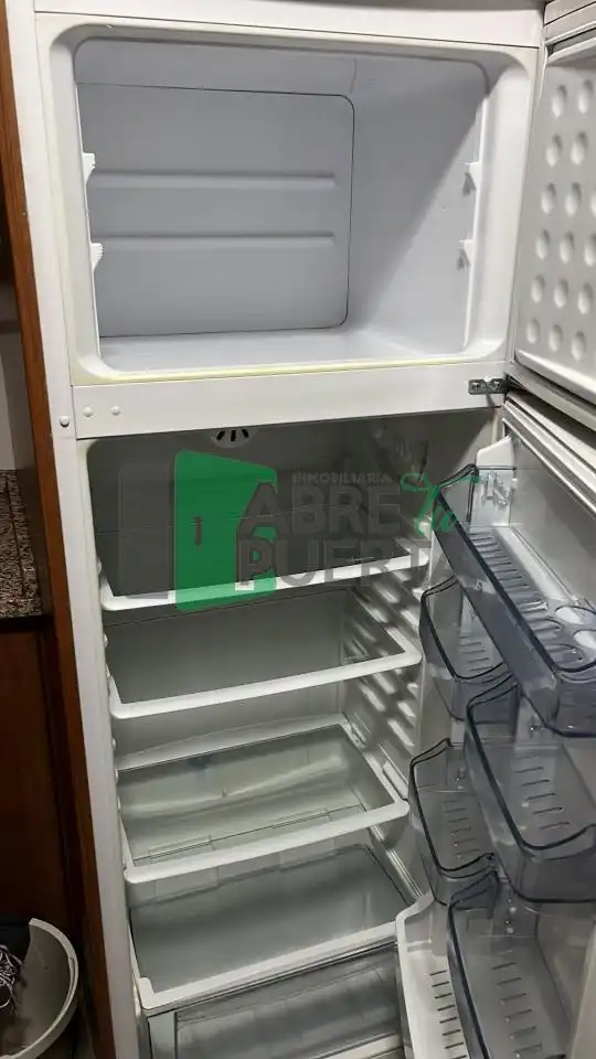 Piso de alquiler en Ourense Capital  con Calefacción, Trastero y Amueblado