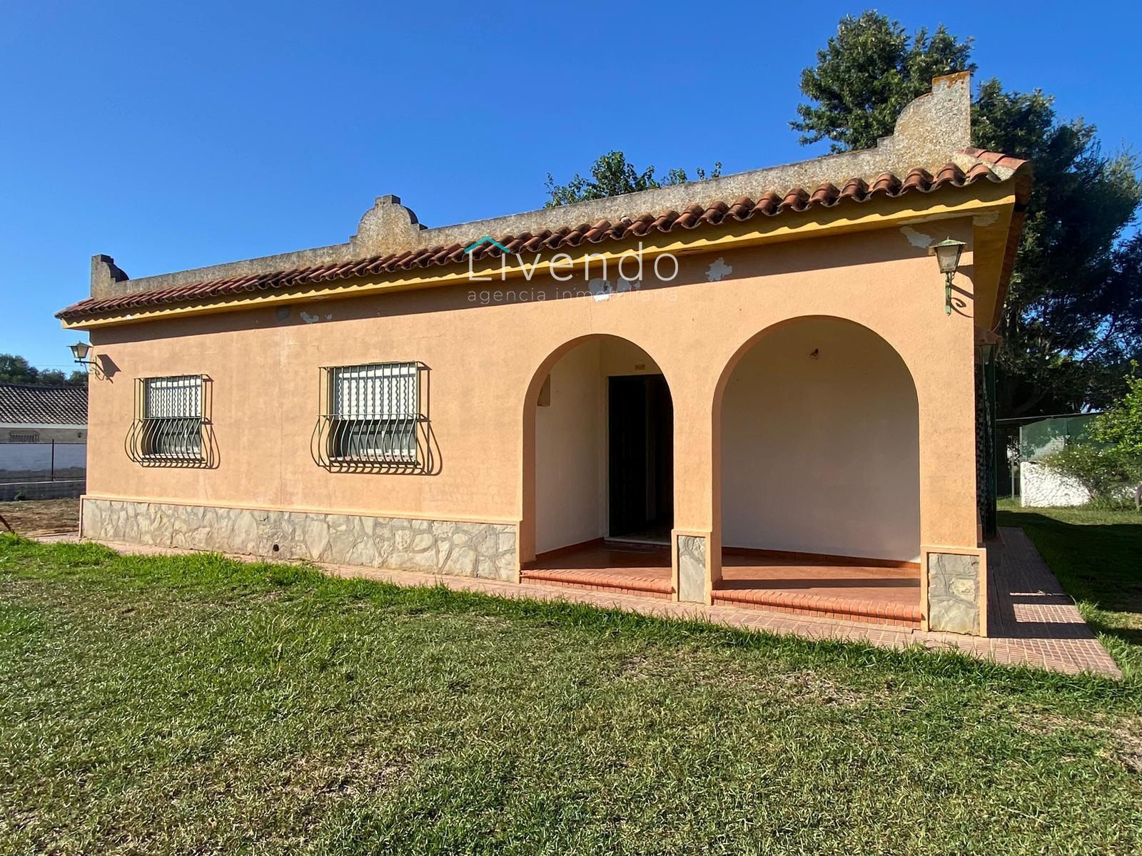 Exterior view of House or chalet for sale in Conil de la Frontera  with Storage room