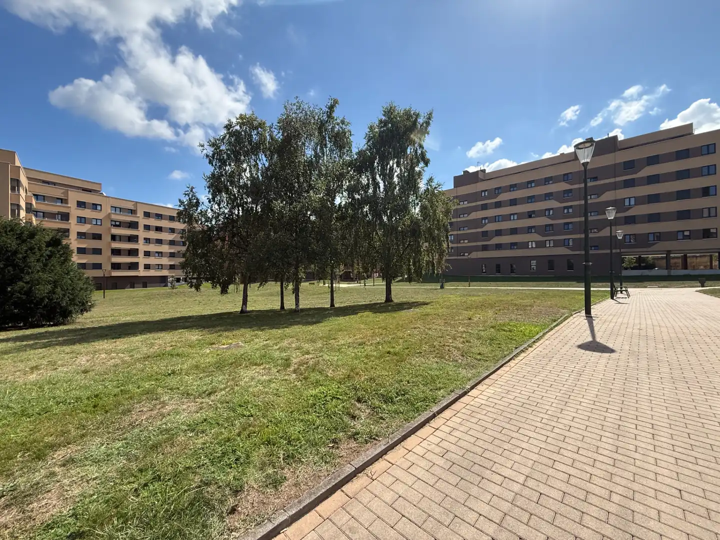 Exterior view of Flat for sale in Oeste