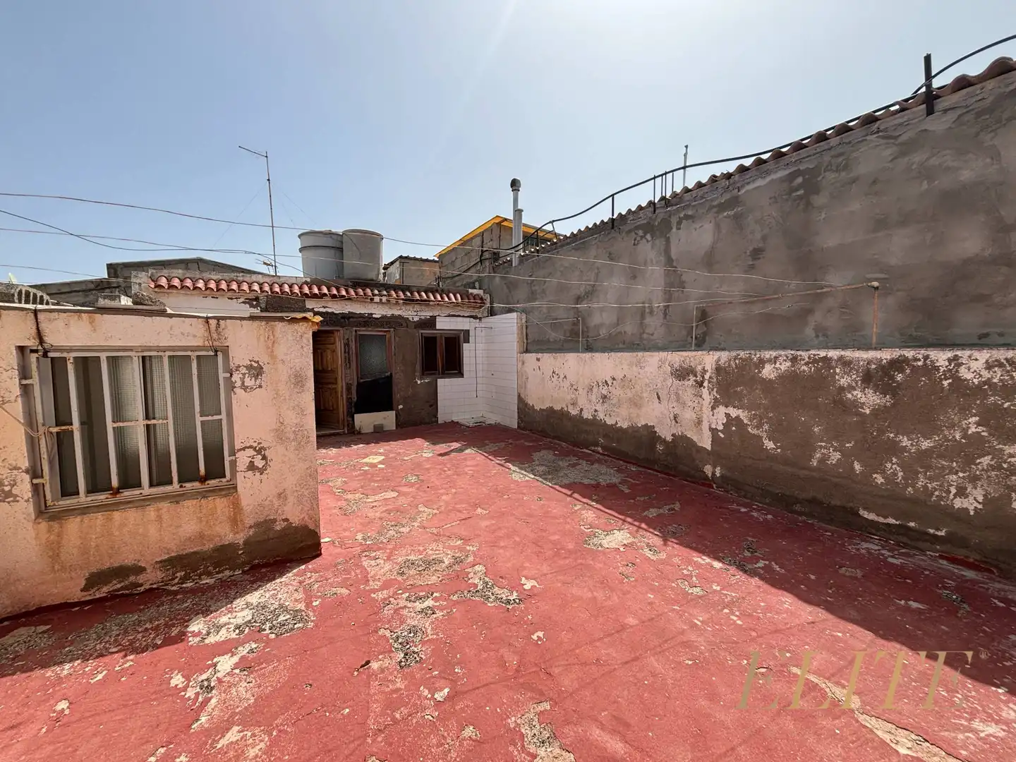 Vista exterior de Casa adosada en venda en Telde