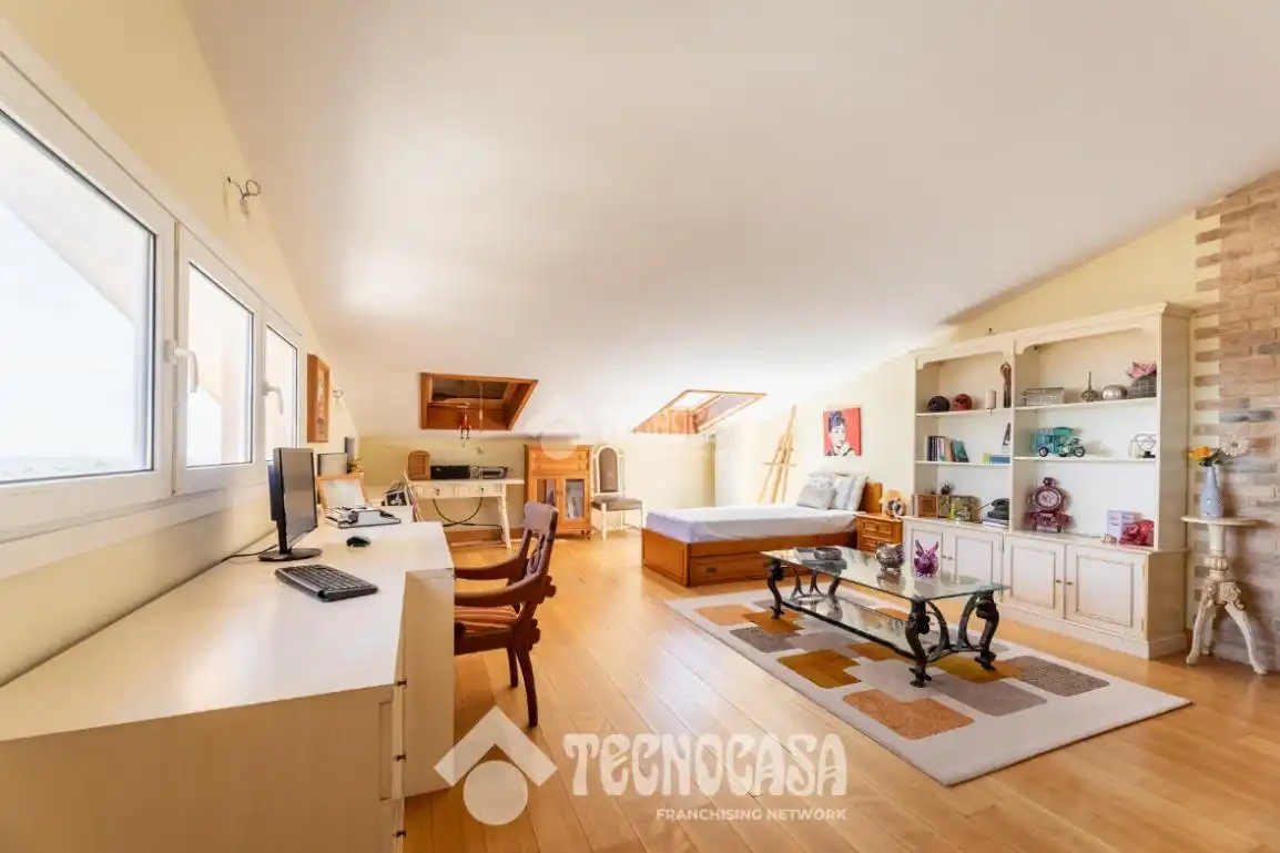 Sala de estar de Casa o chalet en venta en Hoyo de Manzanares con Calefacción y Piscina