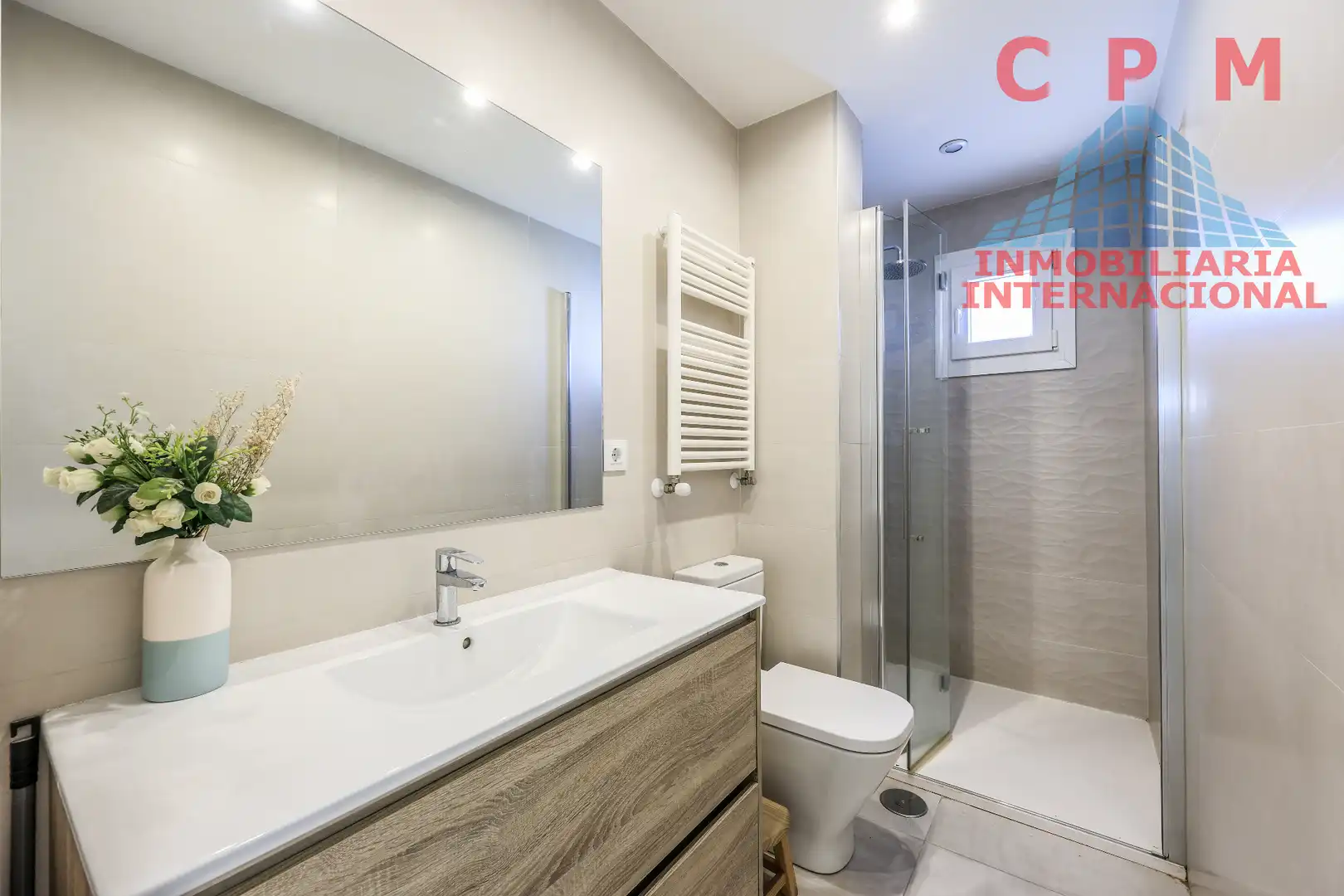 Badezimmer von Wohnung zur Miete in Madrid mit Klimaanlage, Heizung und Parkett