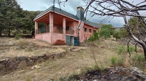 Foto 2 de Finca rústica en venda a Calle Rosalía de Castro, 2, Robledo de Chavela, Madrid