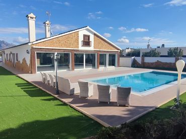Detached house with balcony for sale in ANHIDRITA.